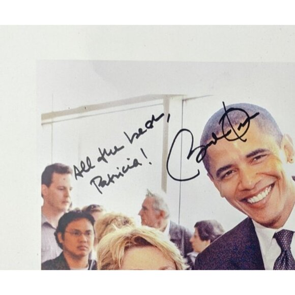 Barack Obama Hand Signed Photograph Ephemerea Memorabilia Magazines Newspaper - Picture 4 of 10